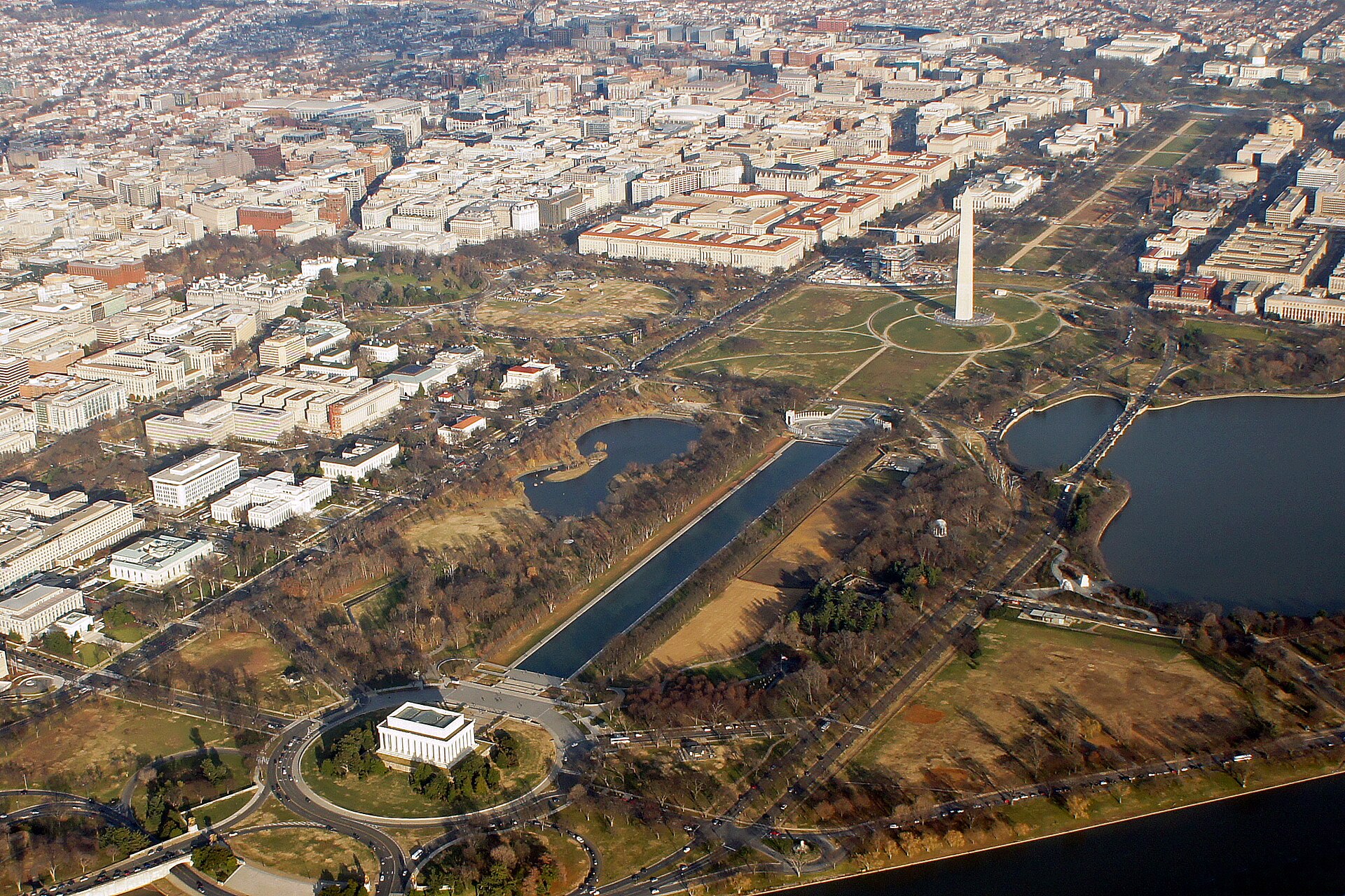 Aerial view of the National Mall in Washington DC with the Washington Monument, Lincoln Memorial and Reflecting Pool