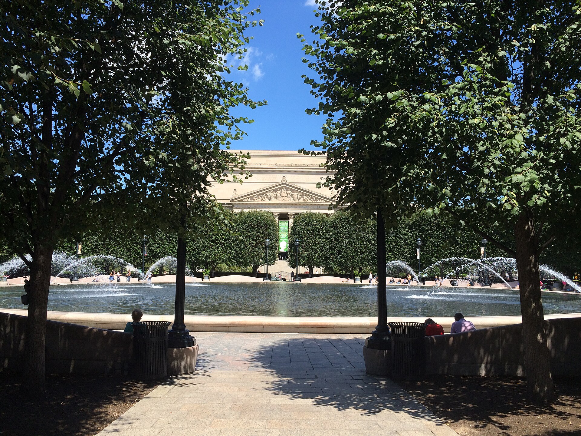 The National Gallery of Art Sculpture Garden fountain in Washington DC, an easy free date spot for couples