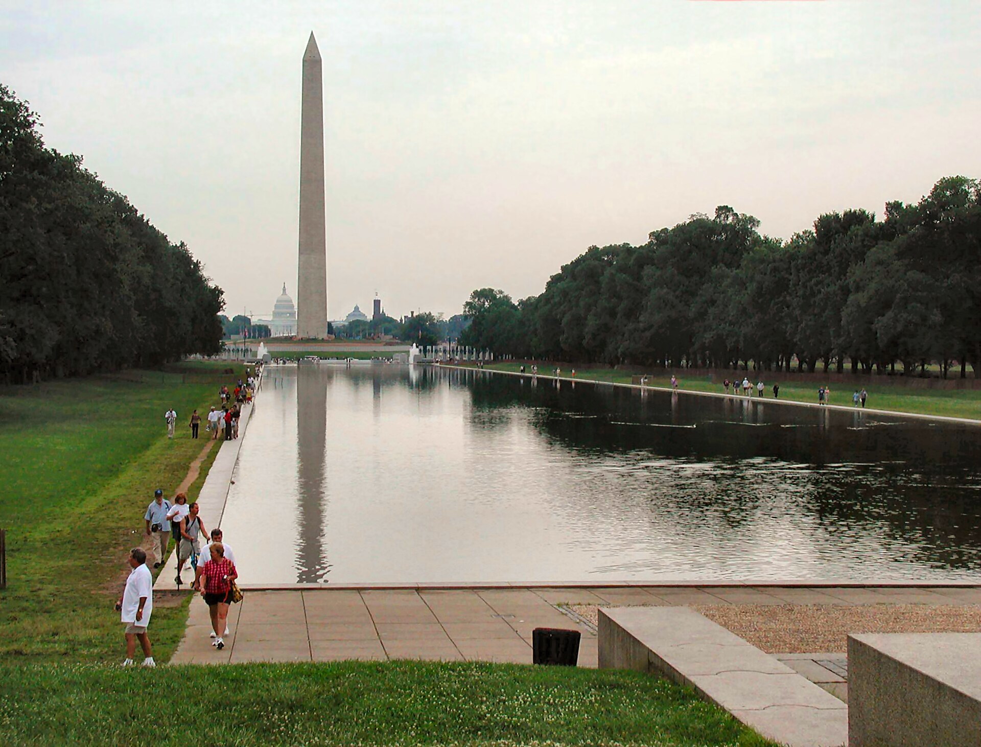 View east along the National Mall from the Lincoln Memorial, with the Reflecting Pool, Washington Monument and Capitol, a classic stop in Washington DC with kids