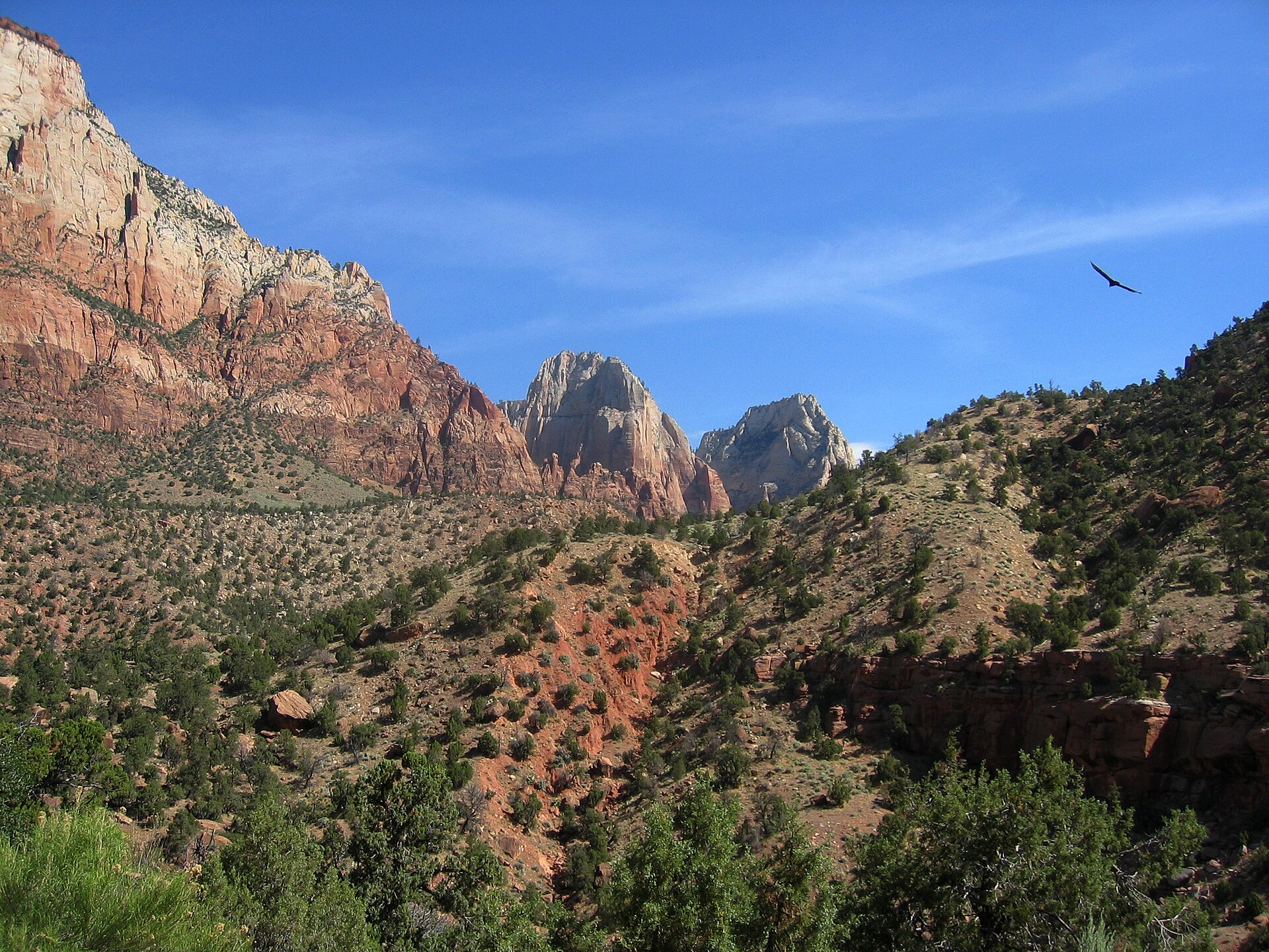 Zion National Park weather: sandstone peaks of Zion Canyon under an open sky